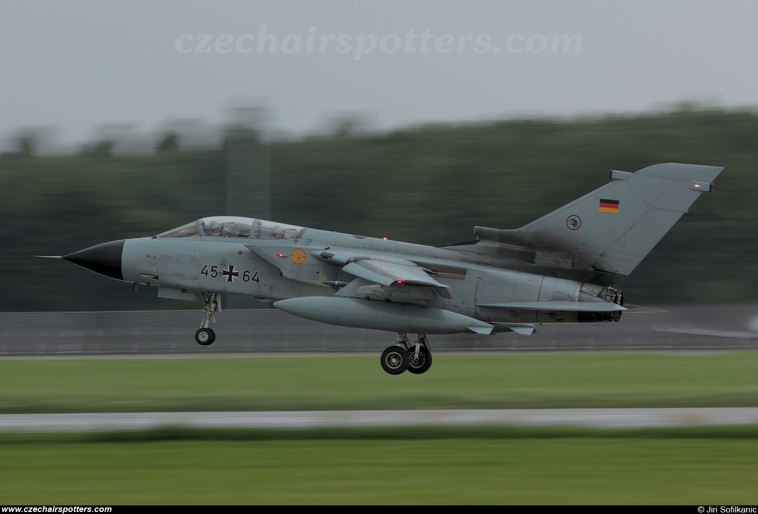 Germany - Air Force – Panavia  Tornado IDS 45+64