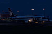 LOT Polish Airlines ( LOT , LO ) – Embraer ERJ-175-200STD SP-LID