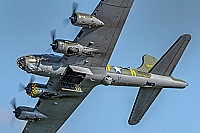 Unknown – Boeing B-17G Flying Fortress G-BEDF