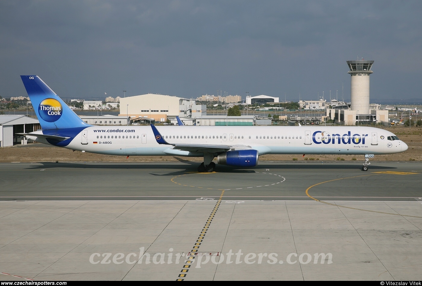 Condor ( CFG . DE ) – Boeing B757-258/ER D-ABOG