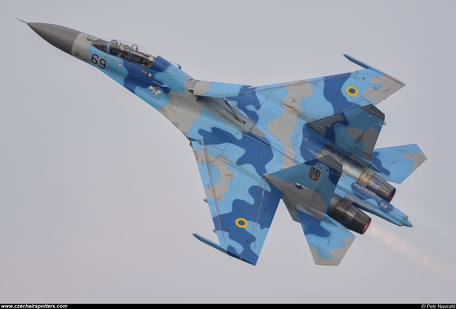 Ukraine - Air Force – Sukhoi Su-27 UB Flanker C 69