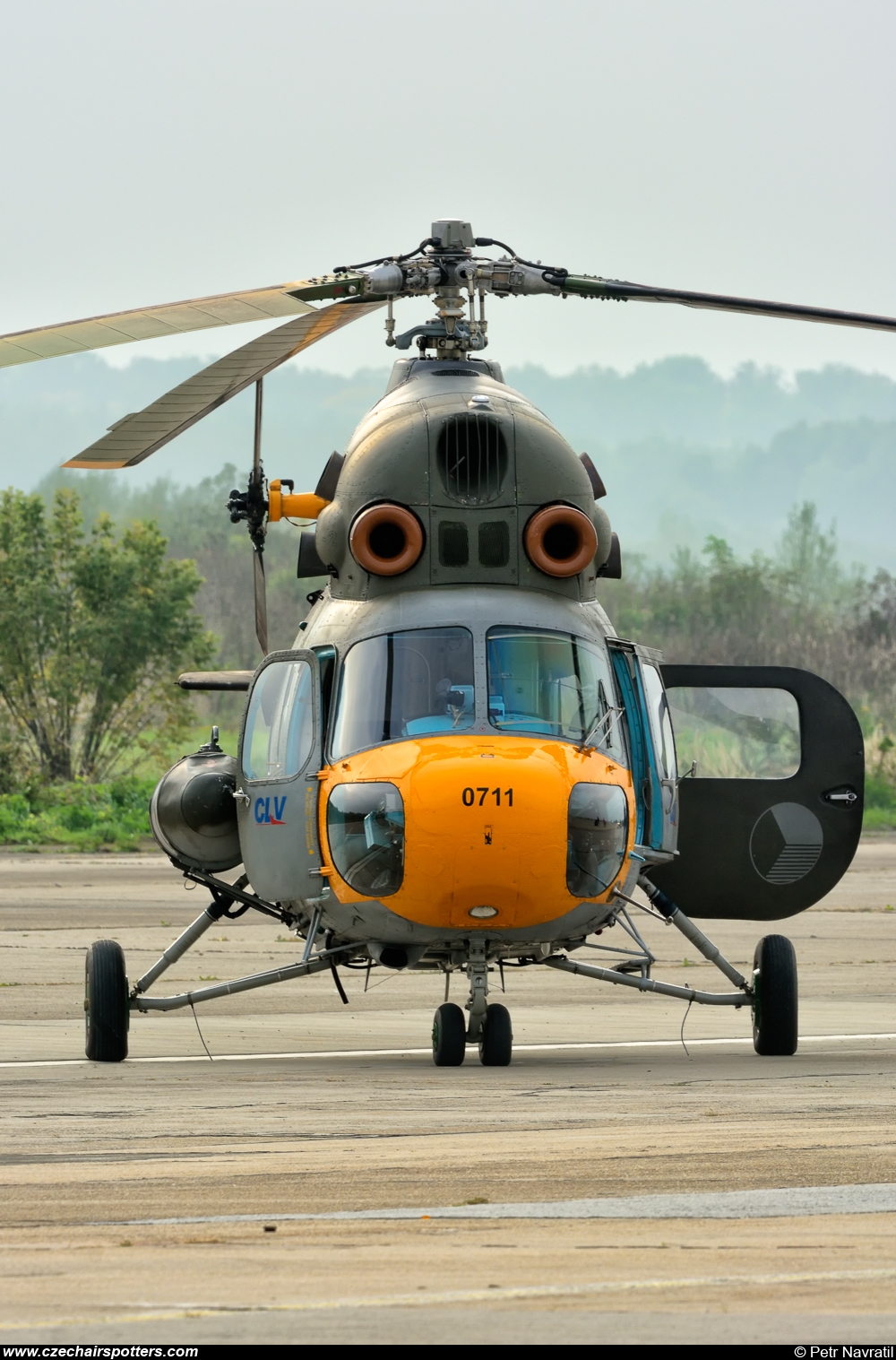 LOM Praha - CLV – PZL-Swidnik Mi-2 Hoplite 0711