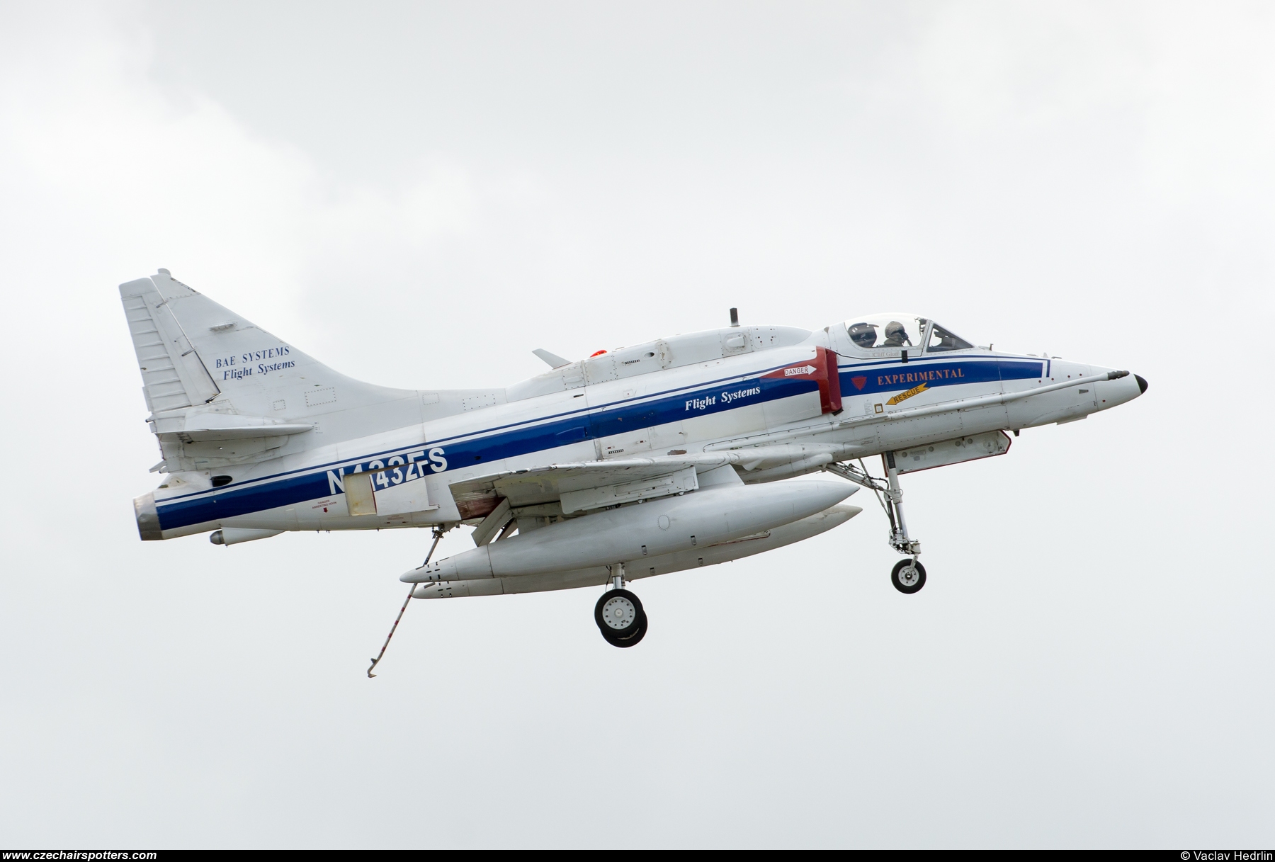 BAE Systems Flight Systems – McDonnell Douglas A-4N Skyhawk N432FS