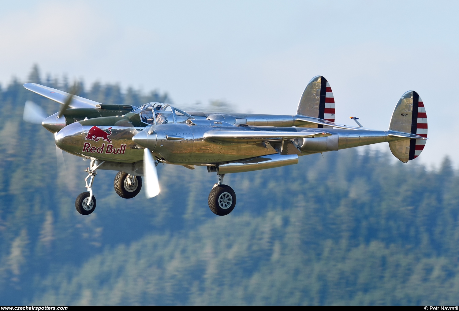 The Flying Bulls – Lockheed P-38L Lightning N25Y/13