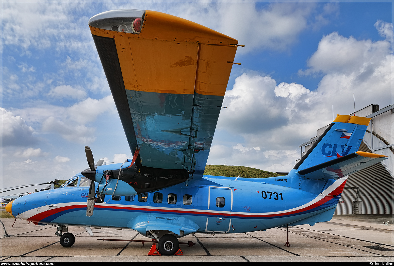 LOM Praha - CLV – Let L-410UVP Turbolet  0731