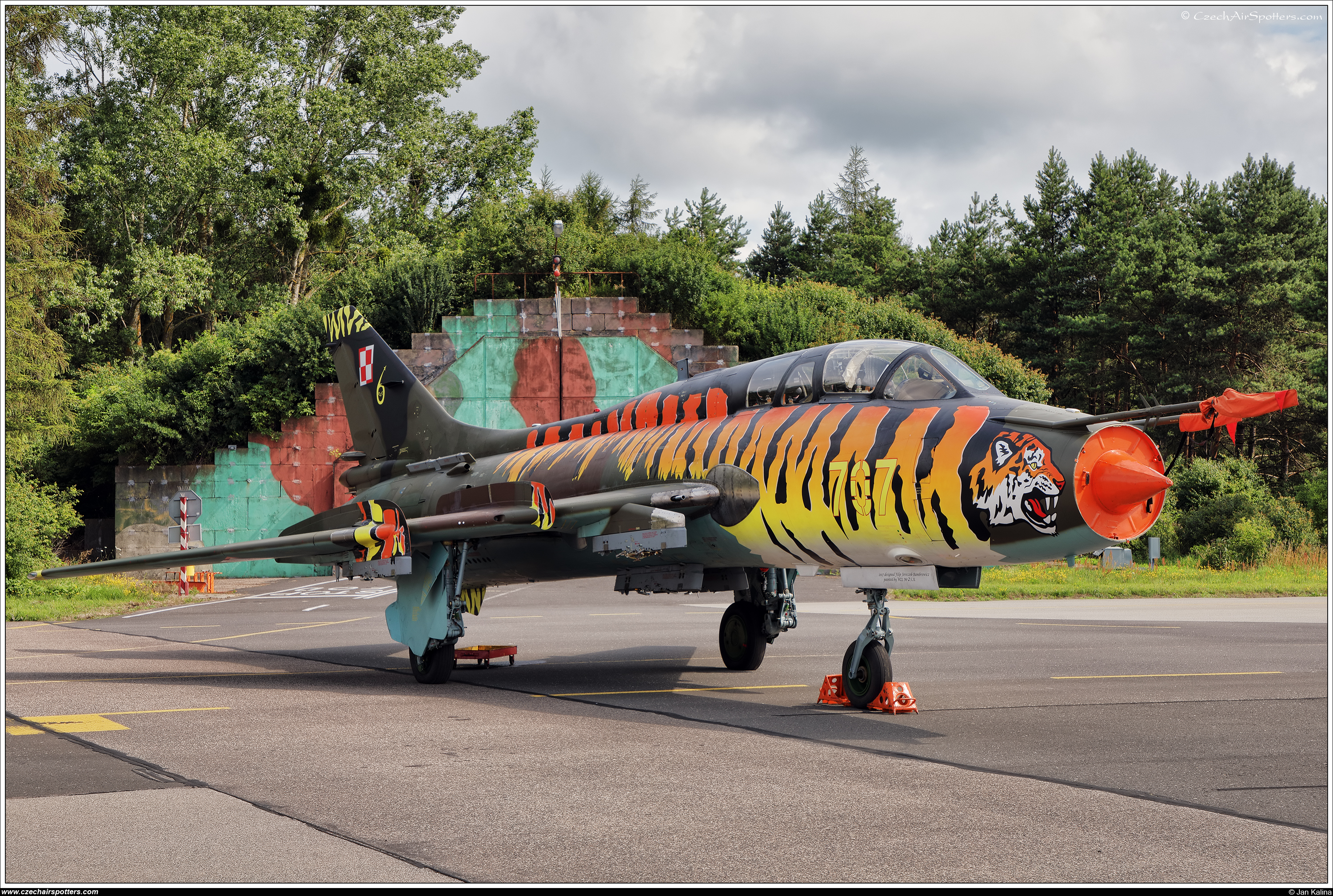 Poland - Air Force – Sukhoi Su-22 UM-3K Fitter G 707