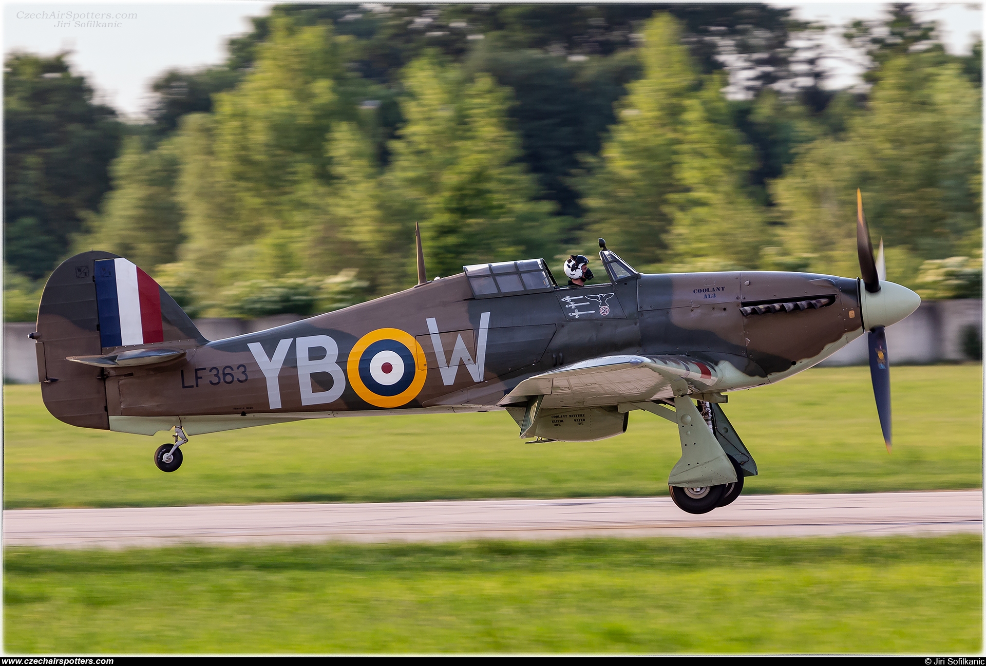 UK - Air Force – Hawker Hurricane Mk IIC LF363 / YB-W