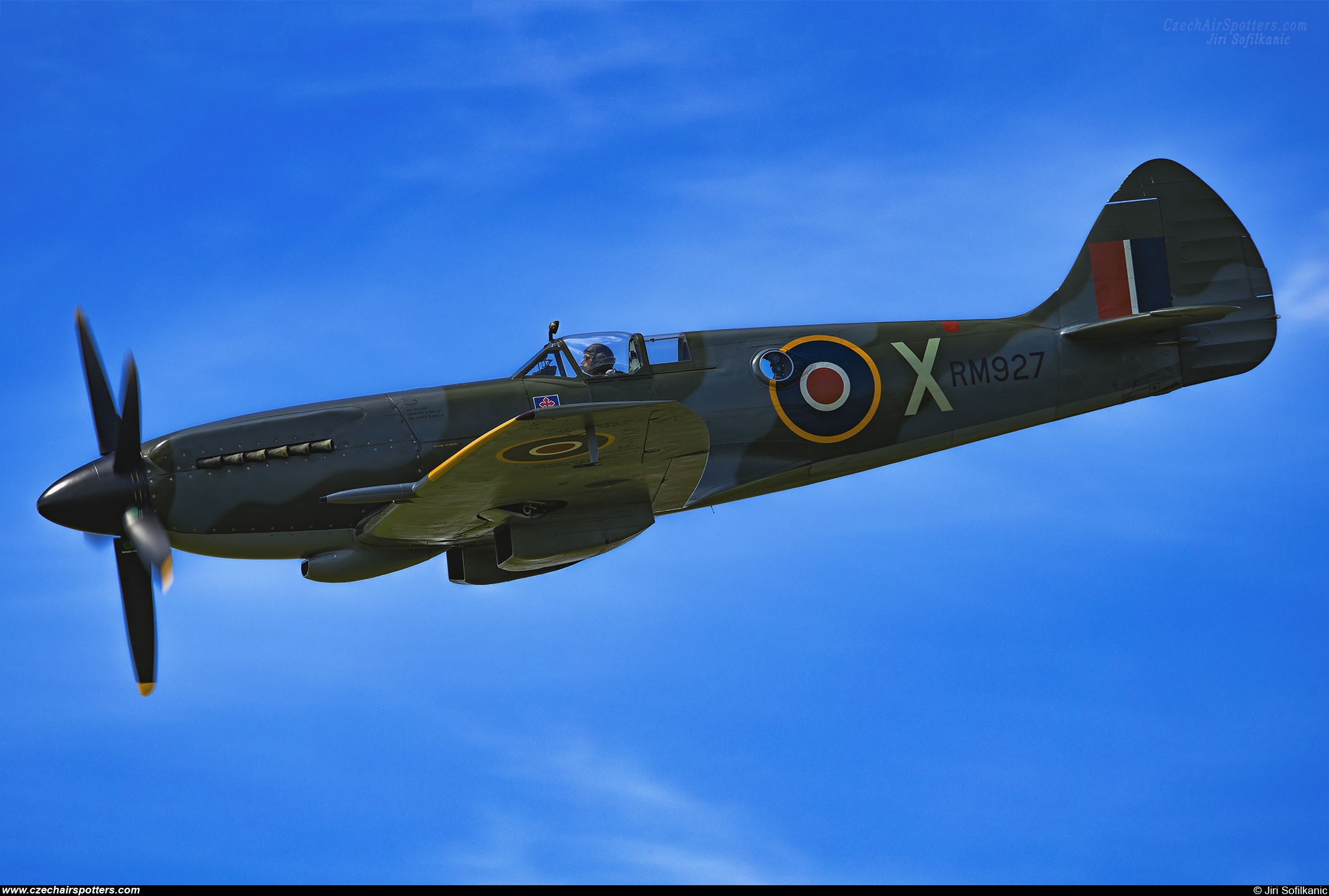 W Air Collection – Supermarine Spitfire FR Mk. XIVe F-AYXX / G9-X
