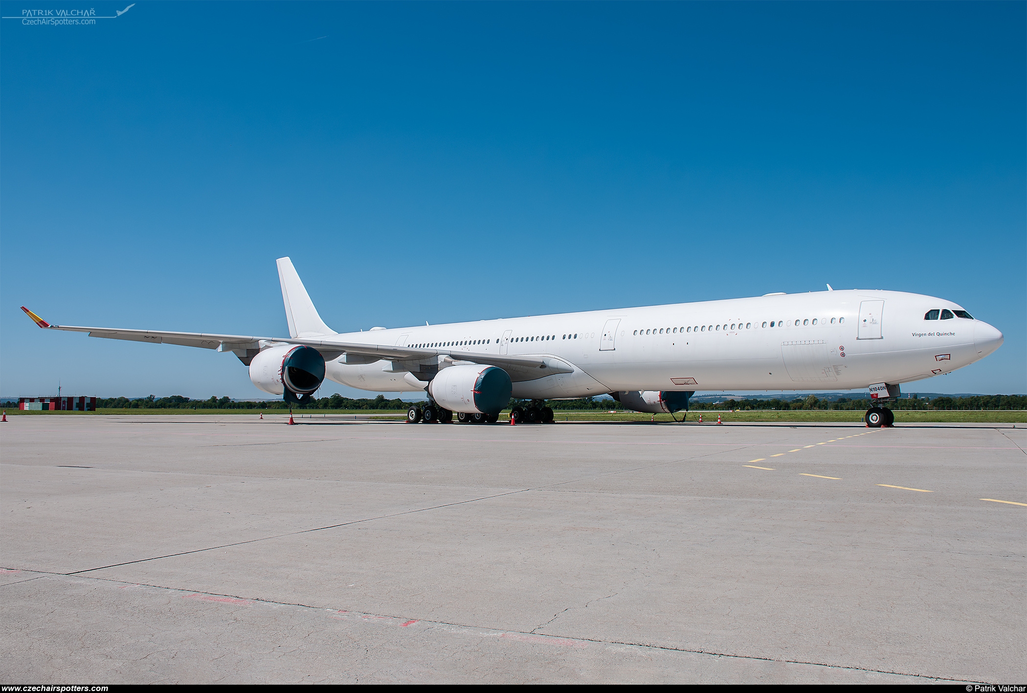 private &ndash; Airbus A340-600 N1040N